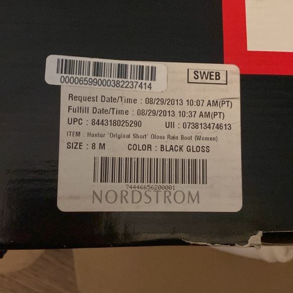 NWB Hunter Original Short Gloss Black Rain boots w/ Cream Sock Inserts - 8 - Picture 5 of 5